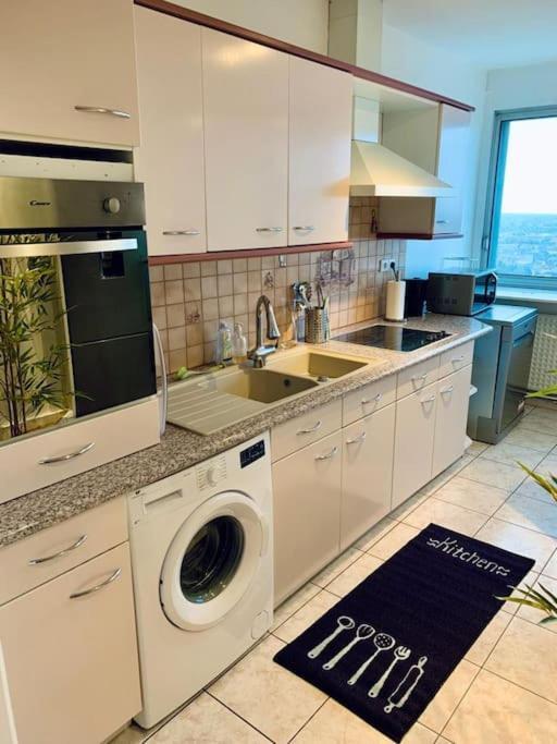Grand Appartement 2 Chambres 5 Pers Max, Vue Panoramique Avec Parking Mulhouse Dış mekan fotoğraf